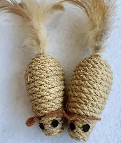 Sisal mouse toy